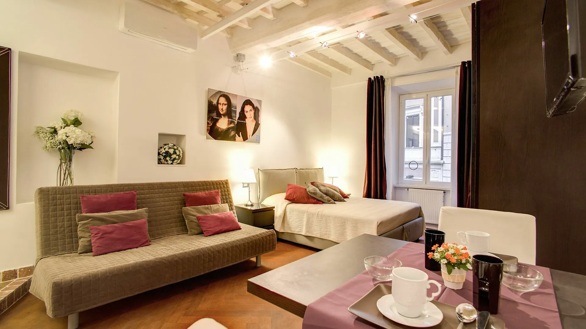 Suite In Rome Historic Apartment